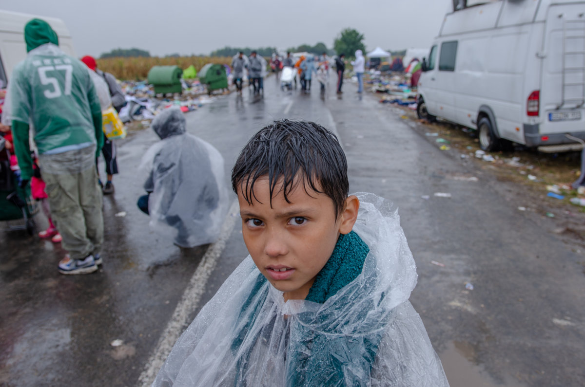 Röszke Refugee Field Camp: Fading Hopes - Hou Hedayat